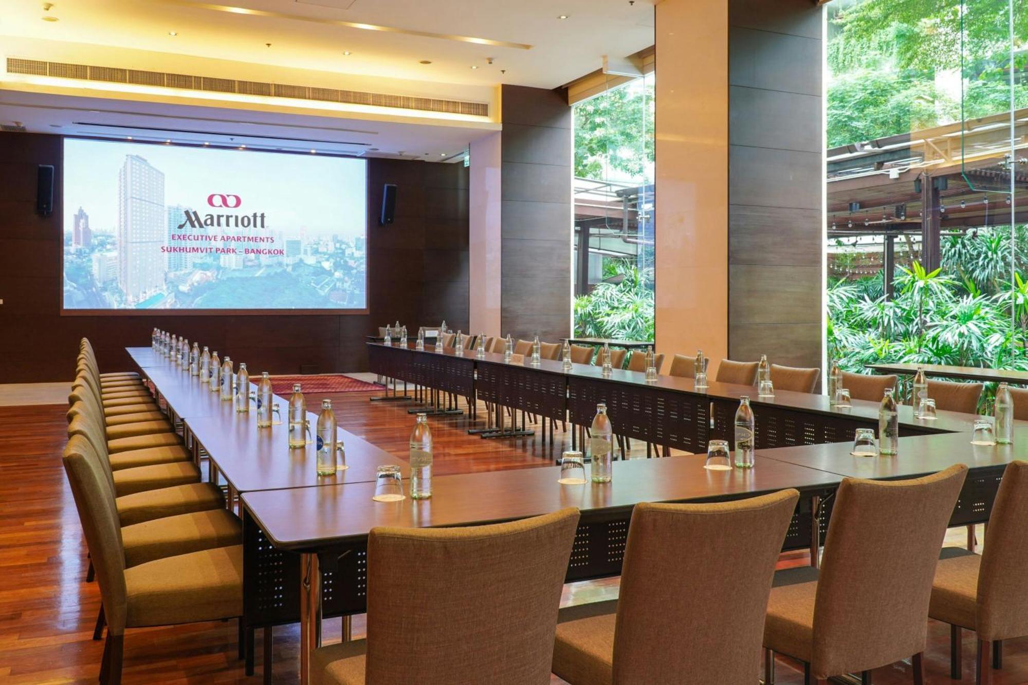 Marriott Executive Apartments - Sukhumvit Park, Bangkok Exterior photo